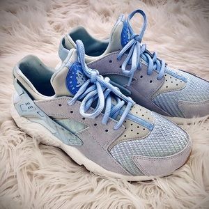 ★ Nike Hurache Sneaker ★